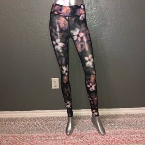 Joy Lab full length floral leggings.